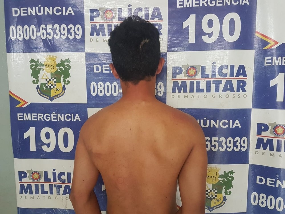 Homem  preso suspeito de estuprar criana de 9 anos e enviar mensagens no celular dela em Rondonpolis  Foto: Polcia Militar de Rondonpolis/Divulgao