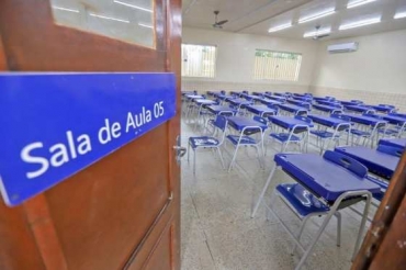 As unidades escolares esto fechadas desde maro passado, por conta da pandemia da Covid-19