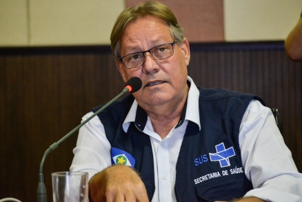 O secretário de estado de Saúde Gilberto Figueiredo