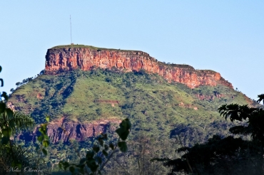 Morro da Mesa  um dos principais pontos tursticos de Poxoru  Foto: Divulgao