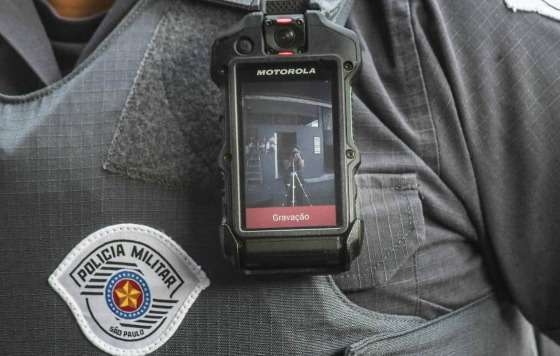 Maioria dos estados estuda adotar câmeras em uniforme dos policiais