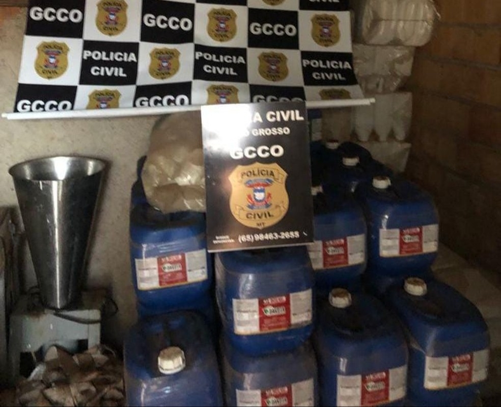 Polcia apreende 12 toneladas de agrotxico roubado e falsificado em Chapada dos Guimares  Foto: Polcia Civil de Mato Grosso