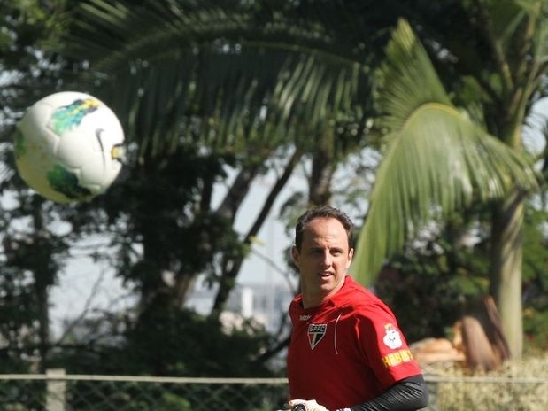 Rogrio Ceni retorna ao time na partida de domingo contra o Flamengo