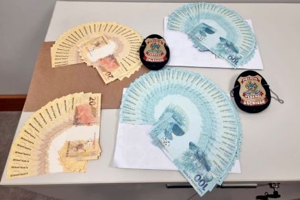 Dinheiro falso apreendido pela Polcia Federal durante as investigaes