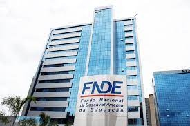 Com aval do FNDE, controlado pelo ministro Ciro Nogueira, deputados 'vendem' aos seus eleitores a ideia de que conseguiram recursos para construir colgios e creches