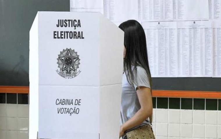 Eleitor vota na urna eletrnica em So Caetano do Sul (SP) durante as eleies de 2018