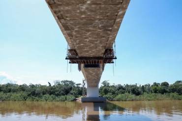 Obra de construo de ponte sobre o Rio Cuiab entre o Parque Atalaia e o Parque do Lago - Foto por: Christiano Antonucci/Secom-MT