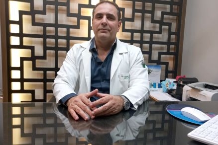 O mdico especialista em urologia, Walid Khalil