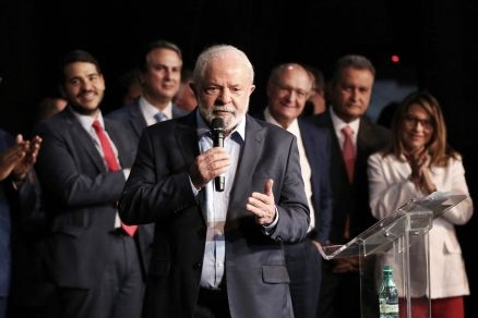 Equipe de Lula discute reforo de segurana aps ameaa de atentado
