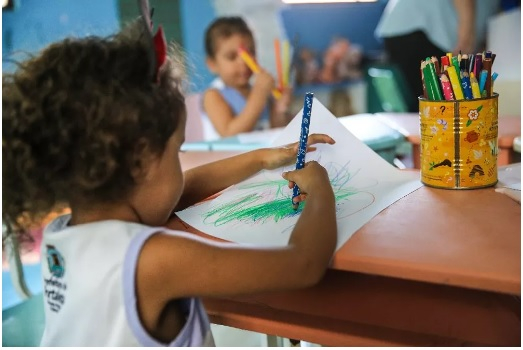 Frequncia escolar de crianas brancas representa 91,3% e de crianas pretas so 80%  Foto: Helene Santos/Sistema Verdes Mares