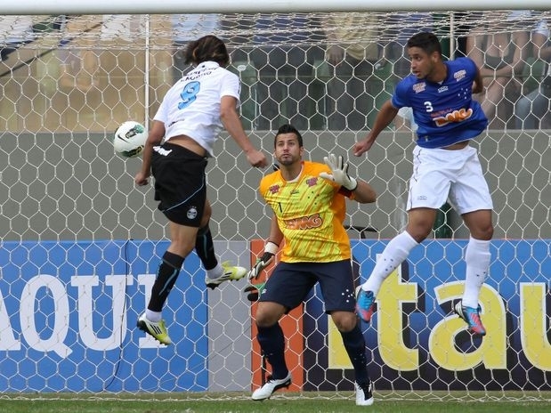 Marcelo Moreno marcou duas vezes contra o ex-clube neste domingo