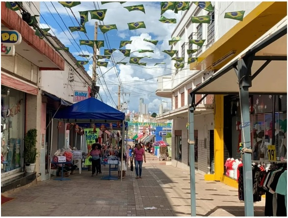 Mais de 33% das empresas tm vagas em aberto para a rea comercial e de vendas em Cuiab  Foto: Marcus Mesquita/Prefeitura de Cuiab