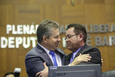 O governador Mauro Mendes com o deputado estadual Eduardo Botelho