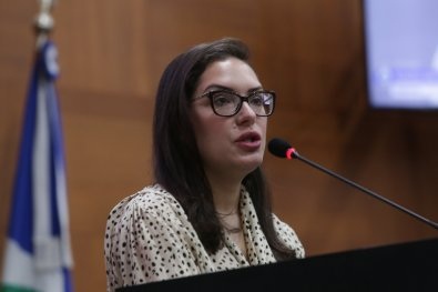 A deputada Janaina Riva, que voltou a criticar o prefeito Emanuel Pinheiro