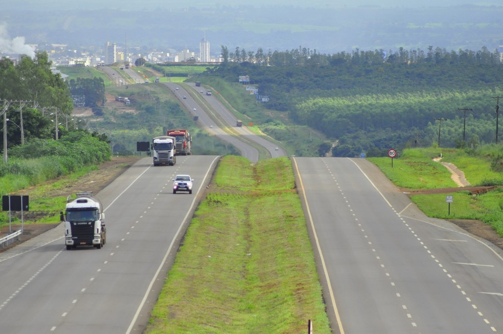 A reduo dos valores  reflexo do ajuste de prazos para o reincio das obras de duplicao da rodovia em MT