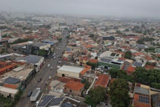 Cuiab sob neblina nas primeiras horas desta tera-feira (05)