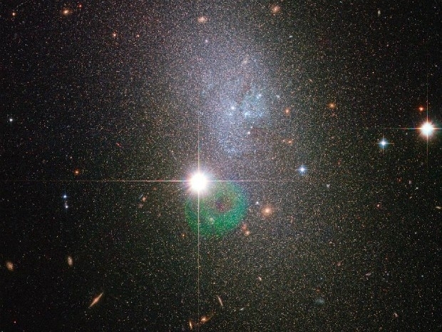 Galxia an a 13 milhes de anos-luz da Terra foi vista pelo Telescpio Espacial Hubble