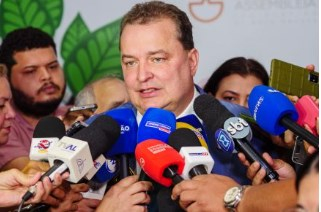 O presidente da Assembleia Legislativa, deputado Max Russi, vai se filiar ao Podemos em mar�o deste ano