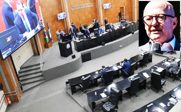 O governador Pivetta (detalhe) j� se sente pressionado por deputados estaduais, que cobram pagamento de emendas parlamentares