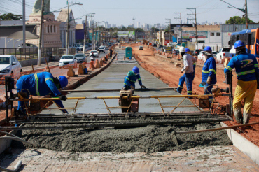 Obras do BRT na Avenida da Prainha: contradi��es entre declara��o do governador e de secret�rio