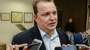 O presidente da Casa, Max Russi (Podemos), fez a confer�ncia de presen�a e encerrou a Ordem do Dia, diante da falta de qu�rum