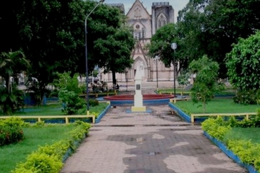 Igreja Matriz So Luiz, uma edificao de estilo neogtico,  um dos monumentos histricos de Cceres 