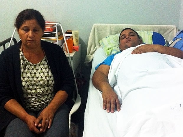 Paciente est internado  espera de uma cirurgia do corao em Cuiab.