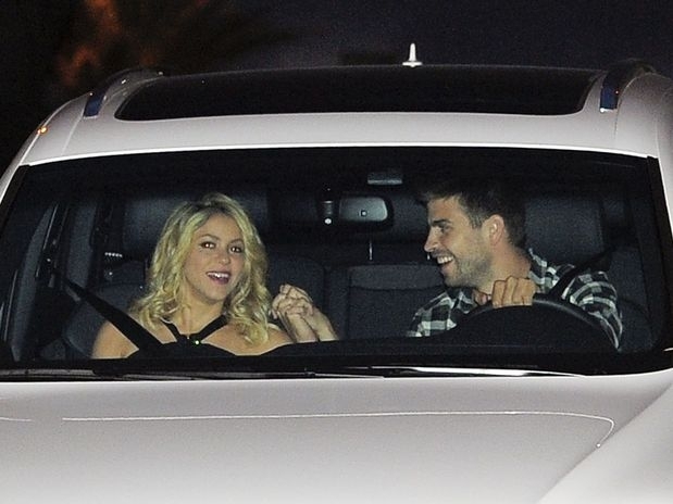 Shakira e o noivo Gerard Piqu esto esperando um filho segundo publicao mexicana