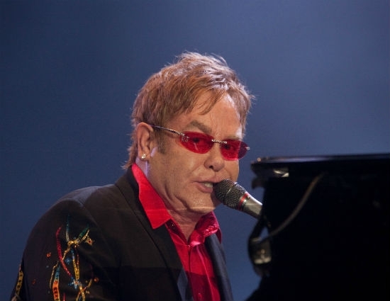 O cantor Elton John no Rock in Rio 2011, no Rio de Janeiro