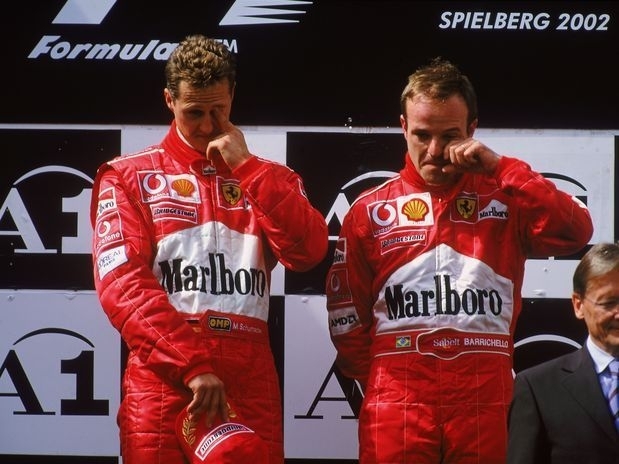Barrichello precisou refletir para permitir a ultrapassagem a Schumacher