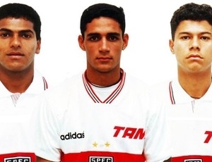 Cat (primeiro  esquerda) atuou no So Paulo de 1991 a 1994.