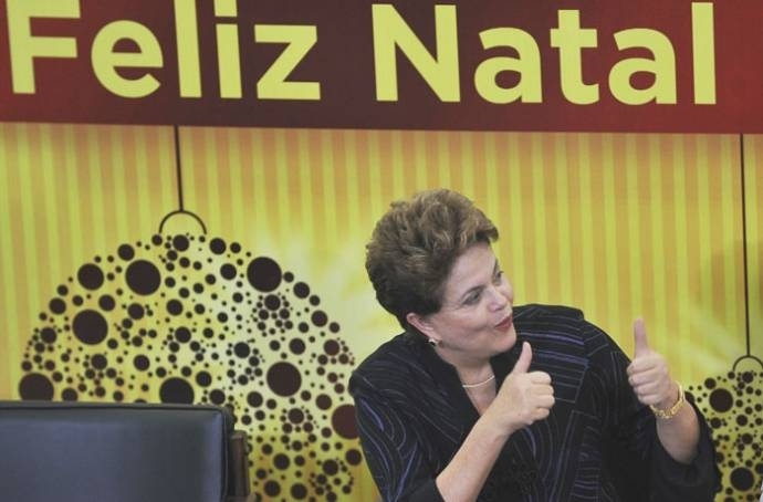 Presidente Dilma assinou hoje o decreto que aumenta o salrio mnimo em 2012