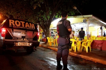 Briga aconteceu  noite, em um bar do bairro Serra Dourada 