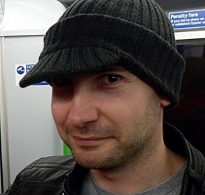 Americano tem supercrescimento de levedura nointestino que produz etanol a partir de carboidratos e doces