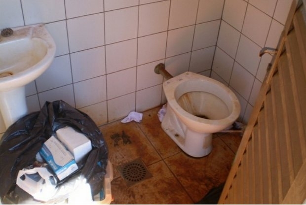 Vistoria do MPF descobriu lixo hospitalar armazenado em banheiro de posto de sade em Dourados
