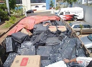 Polcia prendeu um homem, liberado aps pagamento de fiana, e carga contrabandeada em cidade do interior de SP