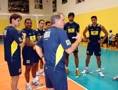 Bernardinho intensifica treinamentos antes da viagem para Cuiab e quer a seleo conquistando o ttulo