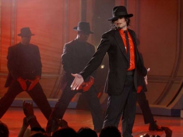 Proprietrios tm dificuldades para vender casa onde Michael Jackson morreu