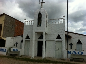 Capela de So Pedro em Maranguape teve laterais vendidas.