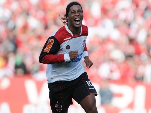 Ronaldinho  a aposta do Flamengo para continuar quebrando tabus na atual temporada