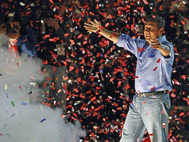 O candidato Ollanta Humala faz discurso de vencedor em Lima. (
