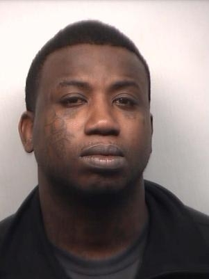 Gucci Mane foi detido por porte ilegal de arma, conduta desordeira e posse de droga