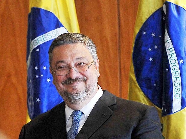 Palocci no dia da posse; segundo Suplicy, Lula pediu unio em sua defesa
