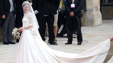 Vestido de casamento de Kate Middleton; empresa levou apenas 5 horas para produzir cpia do modelo