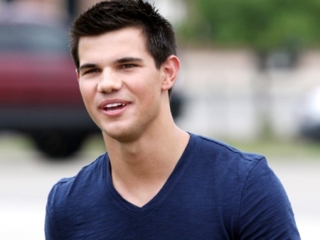 Taylor Lautner vive o lobisomem Jacob Black na trama