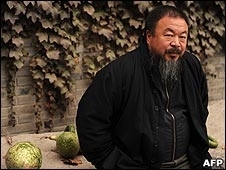 Ai Weiwei j havia sido posto em priso domiciliar no ano passado