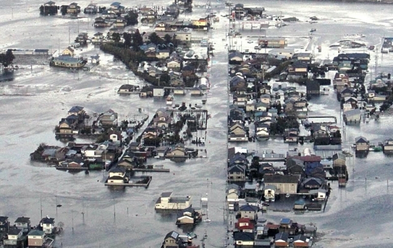 O tremor, que foi o mais forte da histria do pas, provocou um tsunami que arrasou a cidade de Sendai